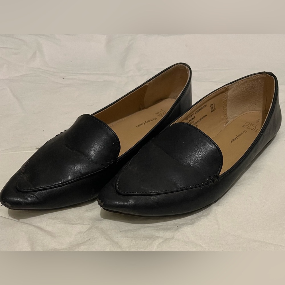 Black faux leather pointed toe flats